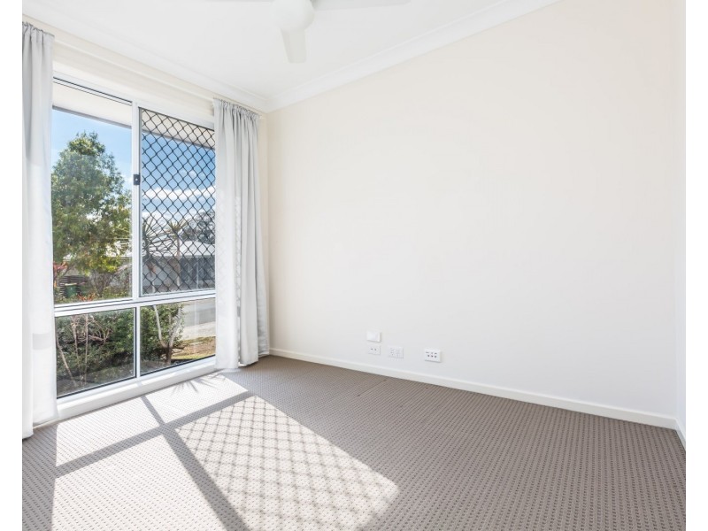 35 Drewett Avenue, Redbank Plains QLD 4301