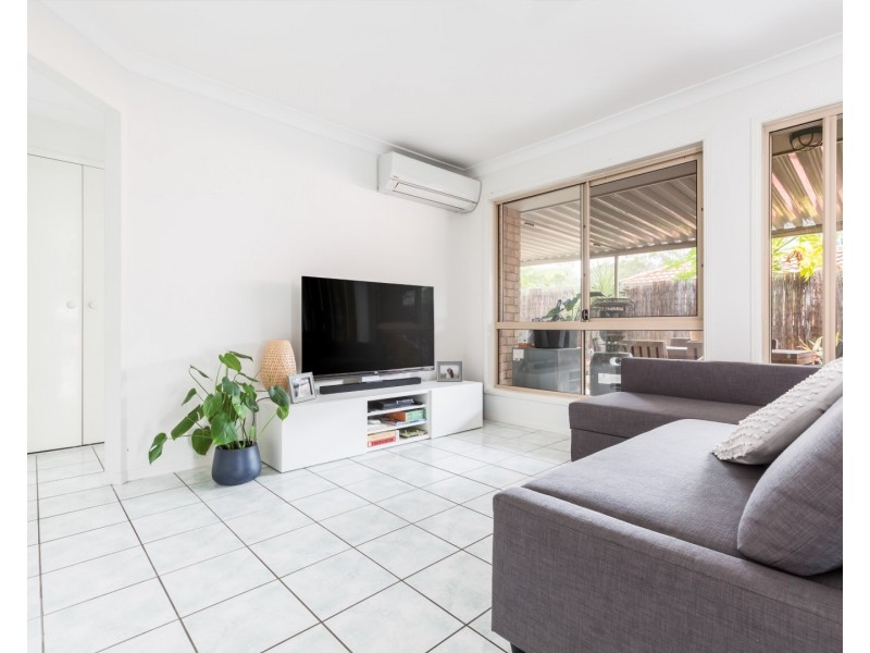 8 Mingela Place, Forest Lake QLD 4078