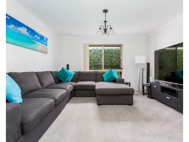 8 Mingela Place, Forest Lake QLD 4078