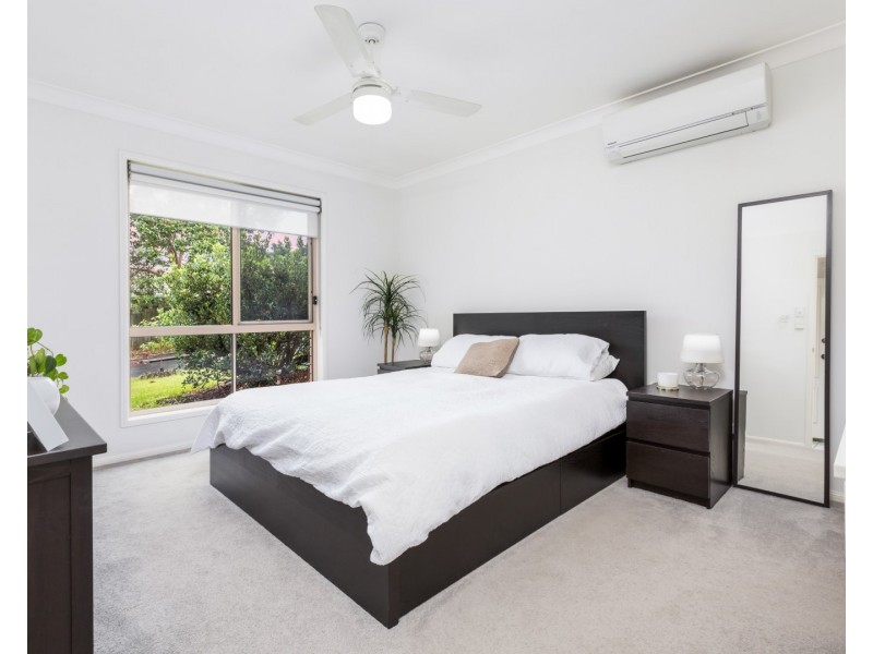 8 Mingela Place, Forest Lake QLD 4078