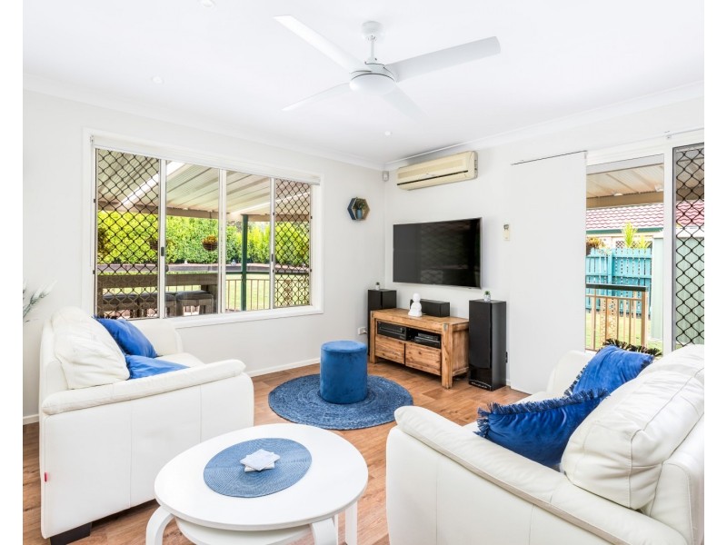 2 Ornata Place, Forest Lake QLD 4078