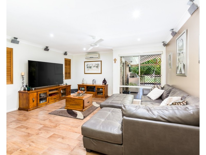 2 Ornata Place, Forest Lake QLD 4078