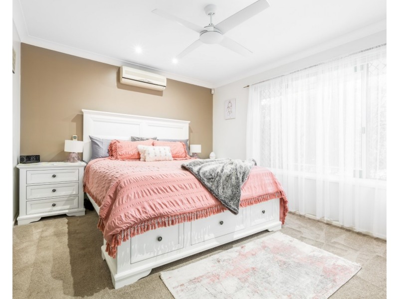 2 Ornata Place, Forest Lake QLD 4078