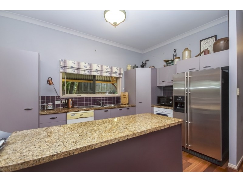 1 Cooloola Lane, Forest Lake QLD 4078