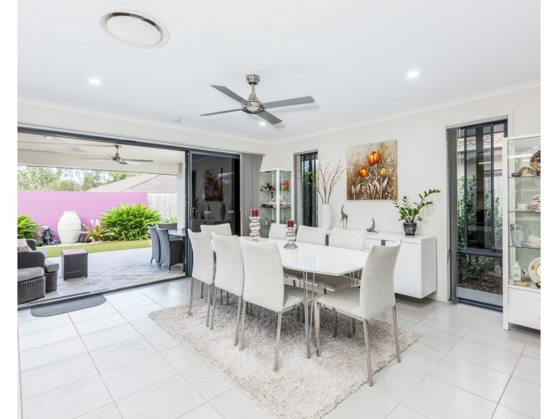52 Colebrook Crescent, Doolandella QLD 4077