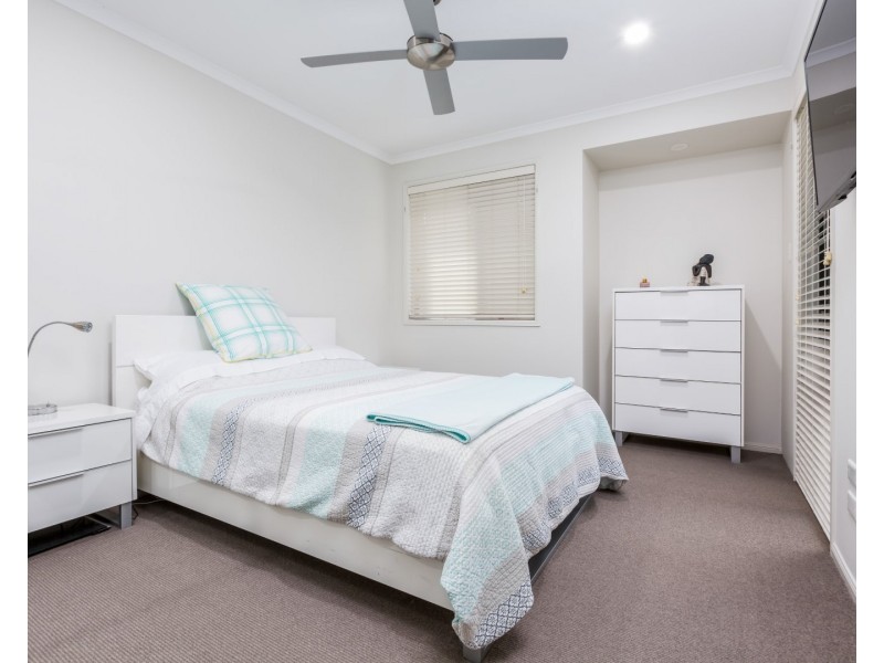 52 Colebrook Crescent, Doolandella QLD 4077