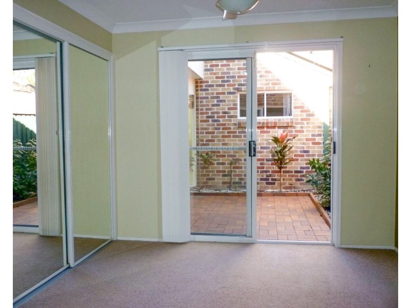 12 McKenzie Place, Forest Lake QLD 4078