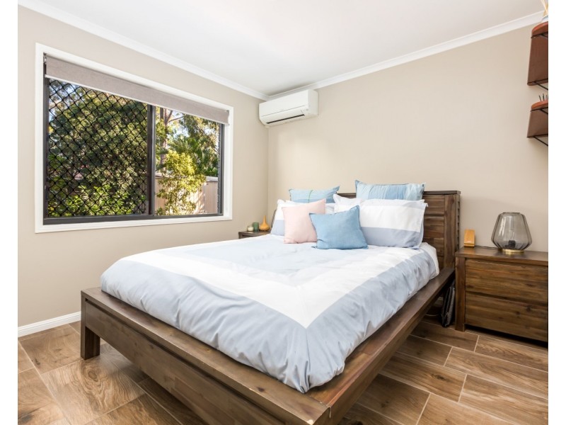 14 Deakin Place, Forest Lake QLD 4078