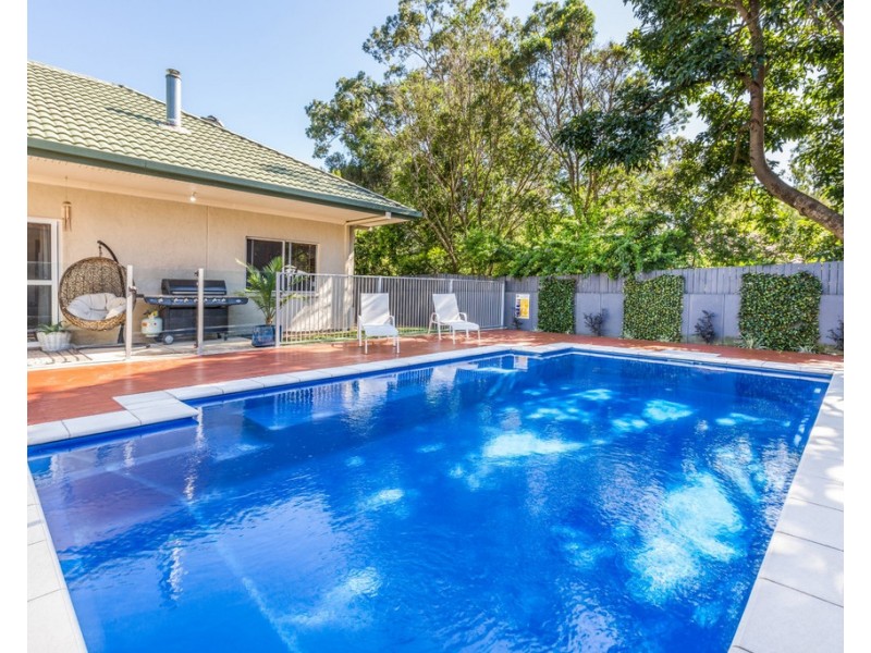 16 Clarendon Circuit, Forest Lake QLD 4078