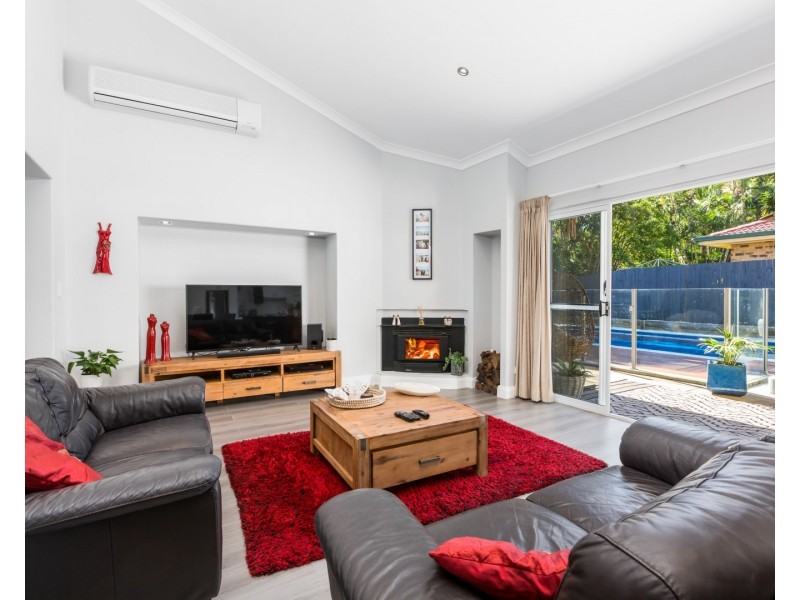 16 Clarendon Circuit, Forest Lake QLD 4078