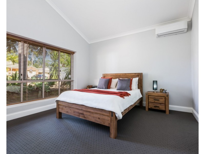 16 Clarendon Circuit, Forest Lake QLD 4078