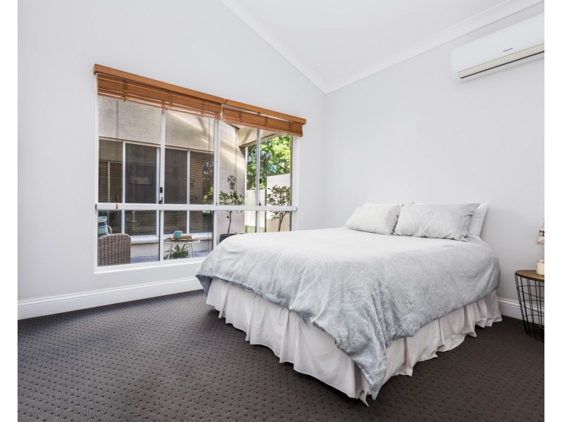 16 Clarendon Circuit, Forest Lake QLD 4078