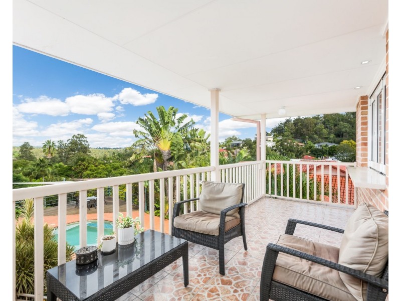 12 Moncrieff Court, Mount Ommaney QLD 4074