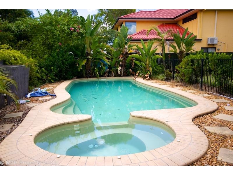 8 St Tropez Place, Forest Lake QLD 4078