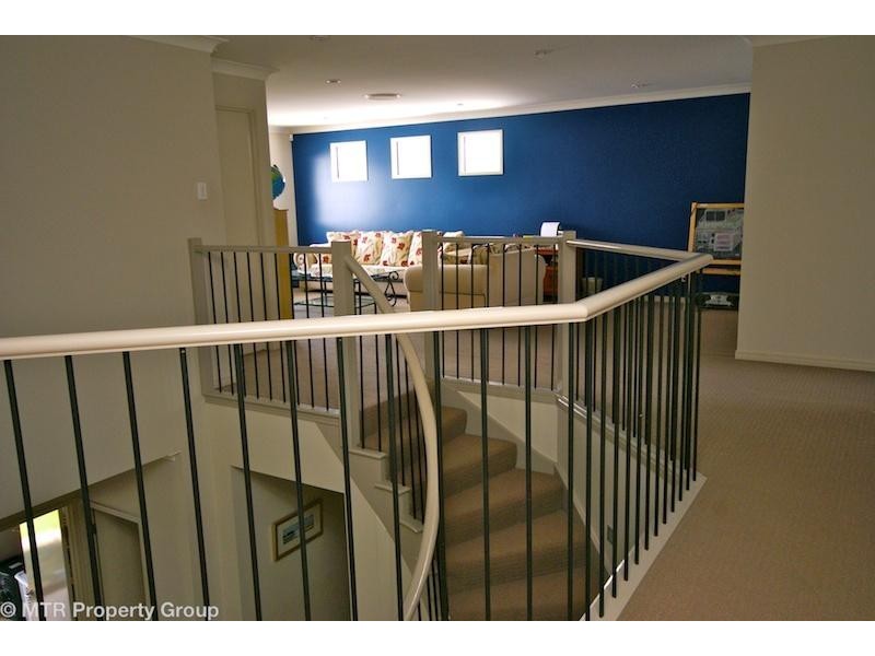 8 St Tropez Place, Forest Lake QLD 4078
