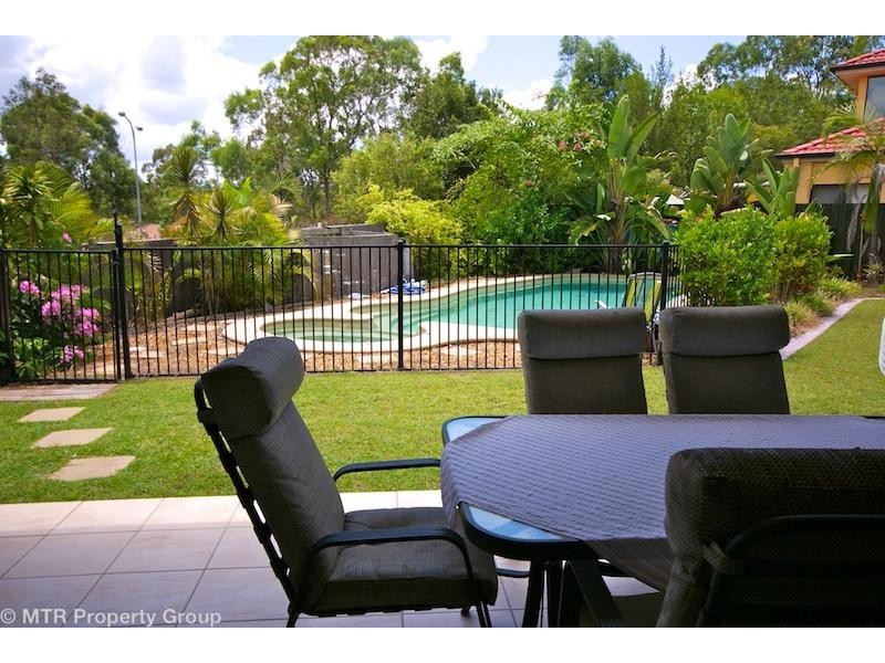 8 St Tropez Place, Forest Lake QLD 4078