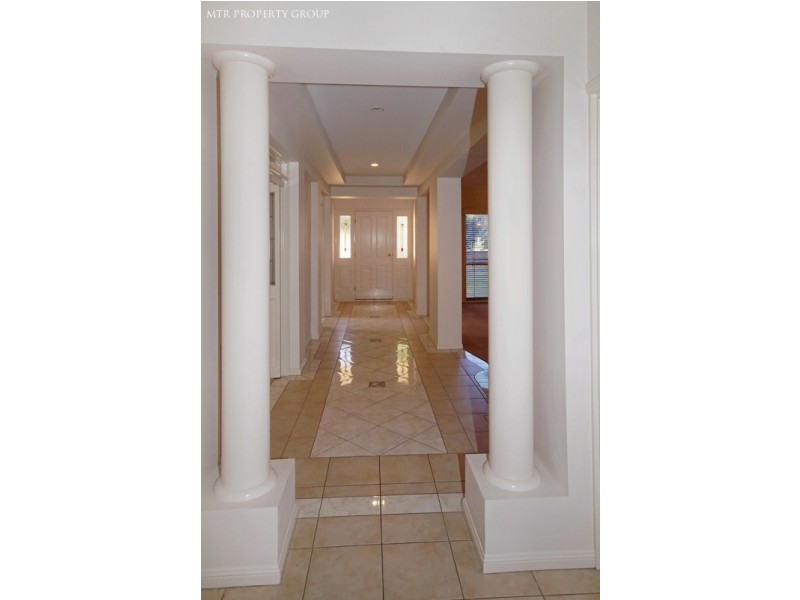 27 Alexandrina Circuit, Forest Lake QLD 4078