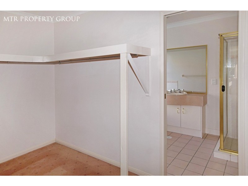 27 Alexandrina Circuit, Forest Lake QLD 4078