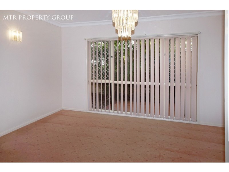 27 Alexandrina Circuit, Forest Lake QLD 4078