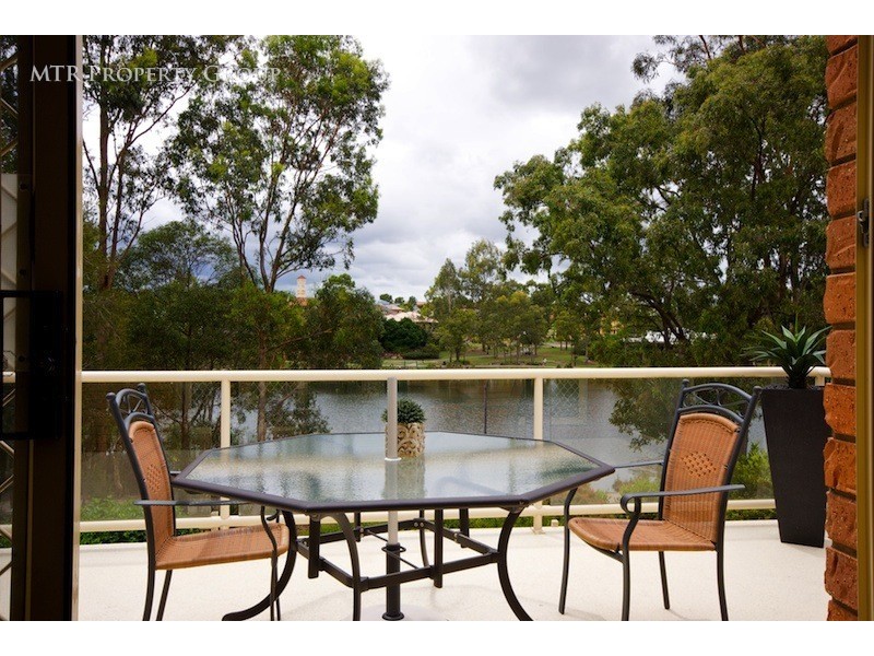 27 Alexandrina Circuit, Forest Lake QLD 4078