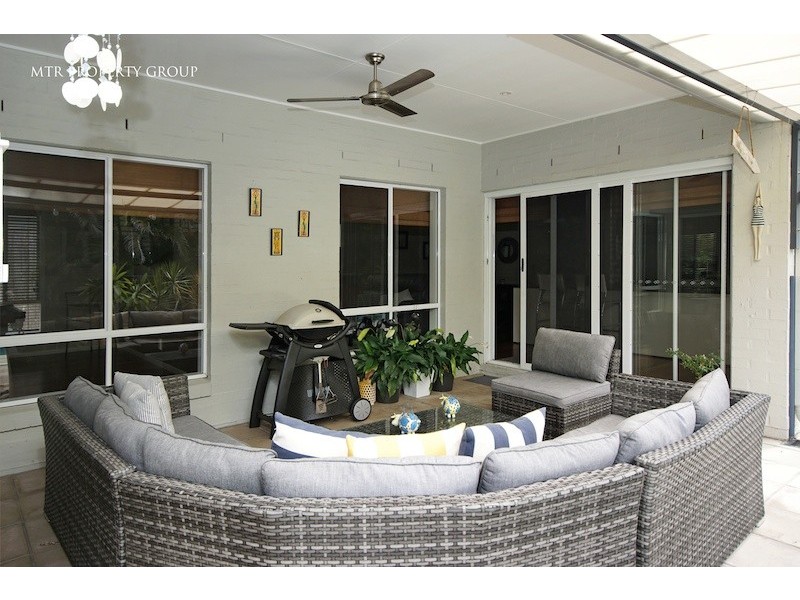 8 Cayman Place, Forest Lake QLD 4078