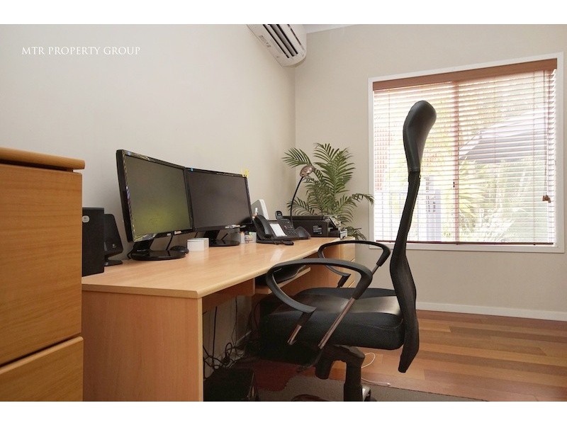 8 Cayman Place, Forest Lake QLD 4078