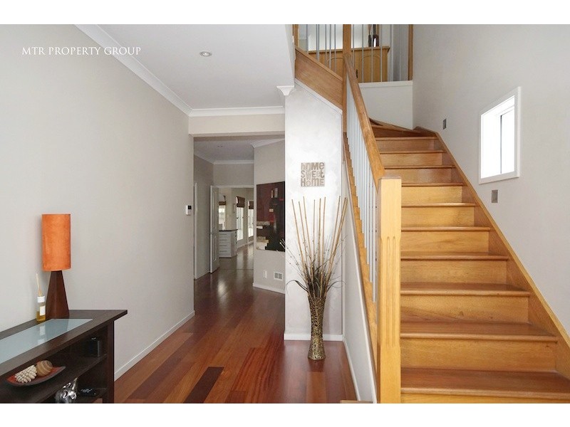 8 Cayman Place, Forest Lake QLD 4078