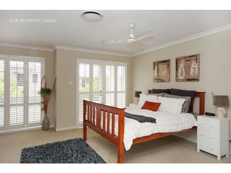 8 Cayman Place, Forest Lake QLD 4078