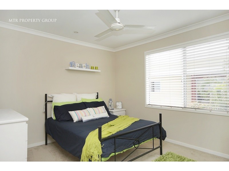 8 Cayman Place, Forest Lake QLD 4078