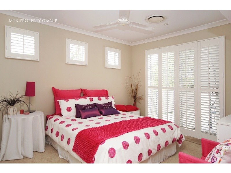 8 Cayman Place, Forest Lake QLD 4078