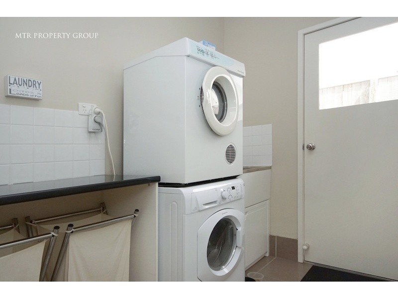 8 Cayman Place, Forest Lake QLD 4078