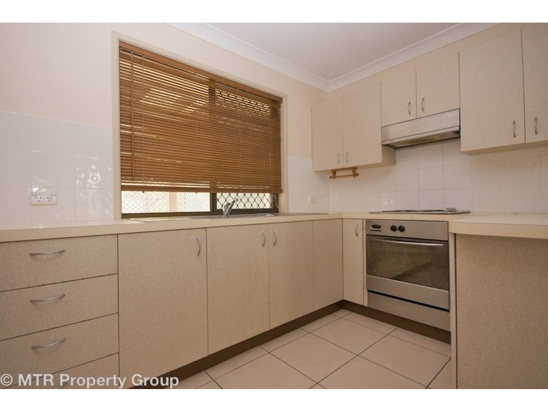 4 Somerfield St, Redbank Plains QLD 4301