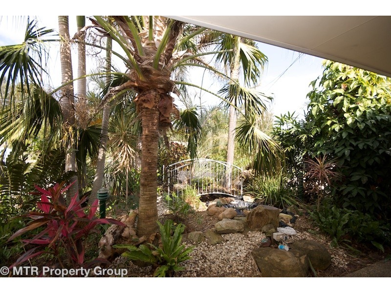 4 Somerfield St, Redbank Plains QLD 4301