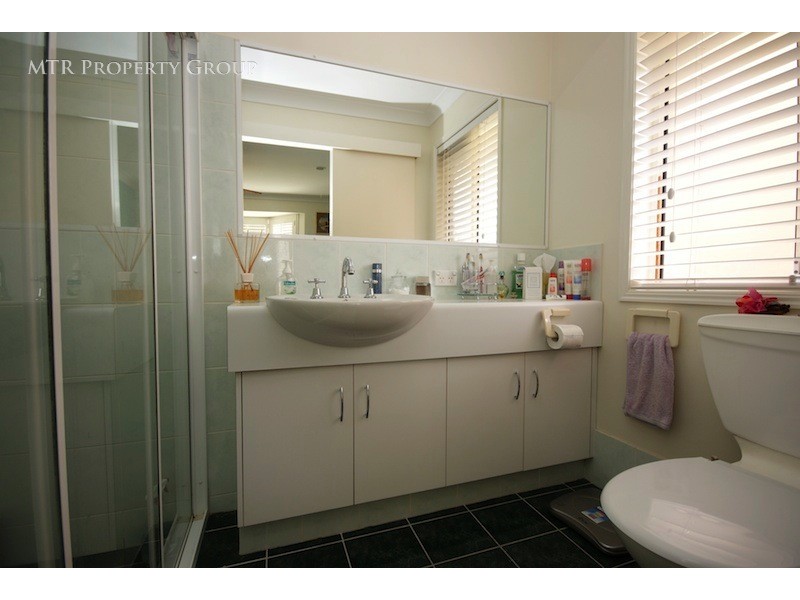 7 Cook Street, Forest Lake QLD 4078