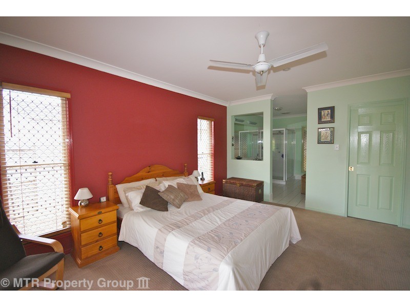 4 Catalina Cct, Forest Lake QLD 4078