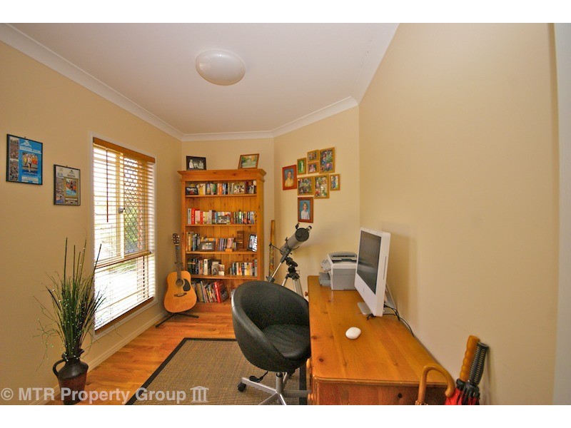 4 Catalina Cct, Forest Lake QLD 4078