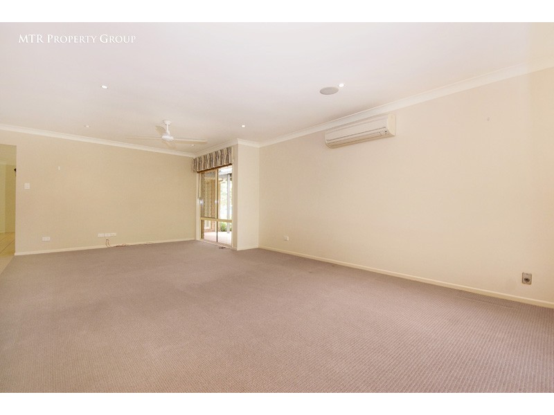 18 Baccata Place, Forest Lake QLD 4078