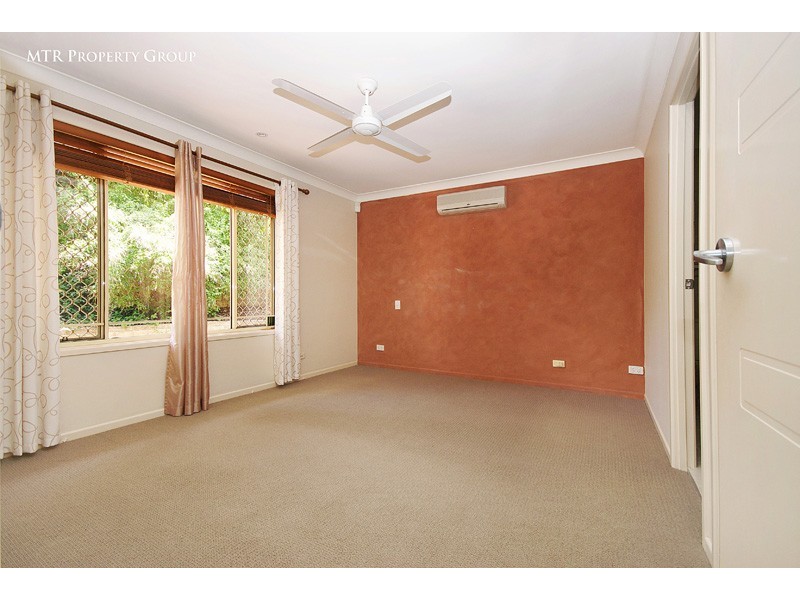 18 Baccata Place, Forest Lake QLD 4078