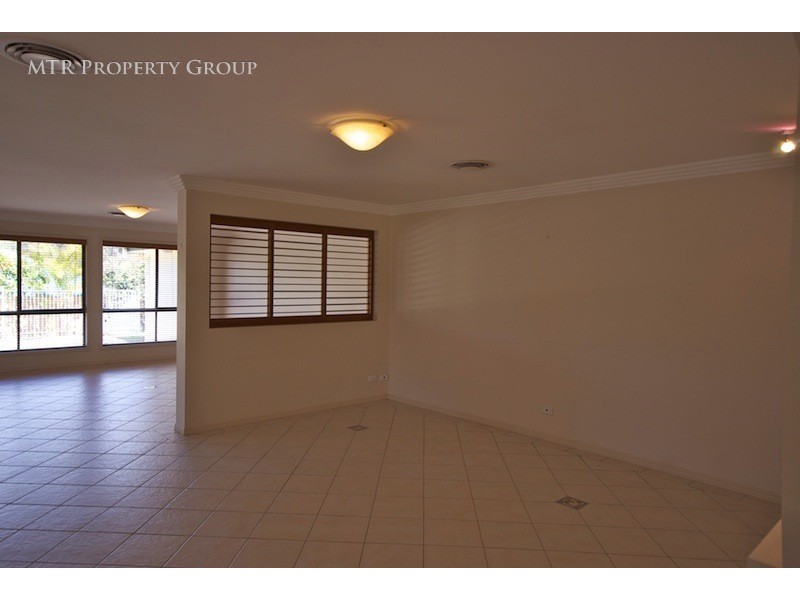111 Claremont Parade, Forest Lake QLD 4078