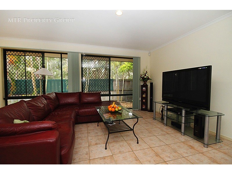 11 Chiswick Place, Forest Lake QLD 4078