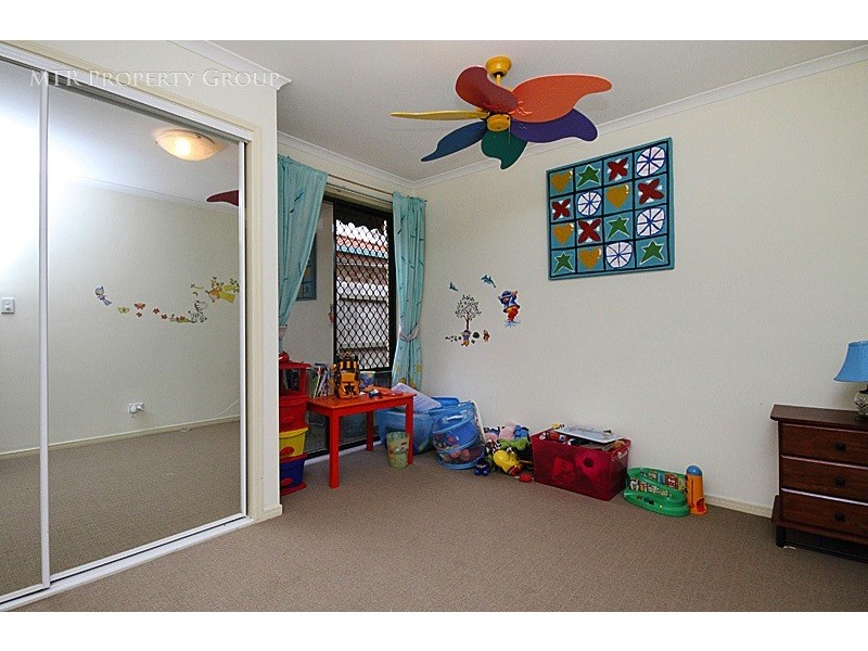 11 Chiswick Place, Forest Lake QLD 4078