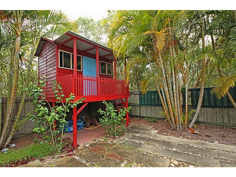 11 Chiswick Place, Forest Lake QLD 4078