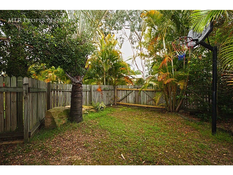 11 Chiswick Place, Forest Lake QLD 4078