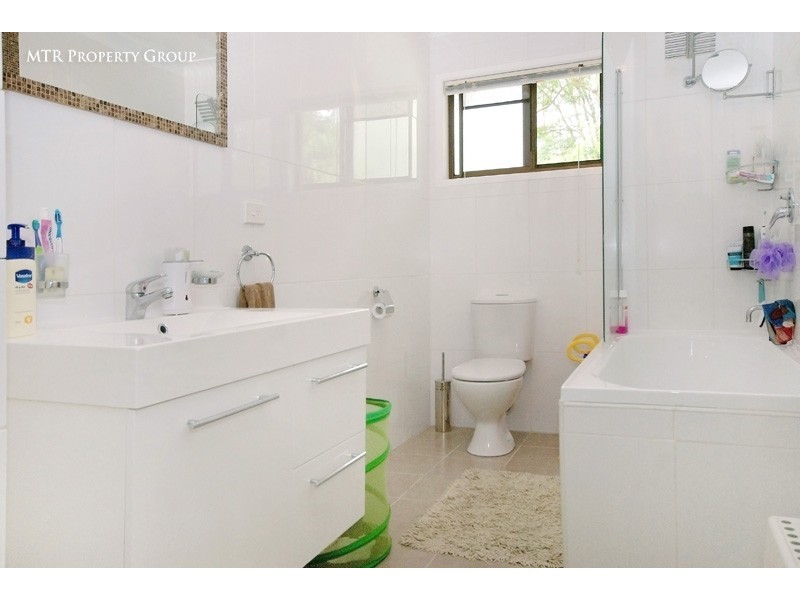 125 Van Dieren Road, Pallara QLD 4110