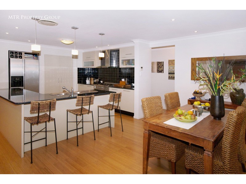 4 Unley Place, Forest Lake QLD 4078