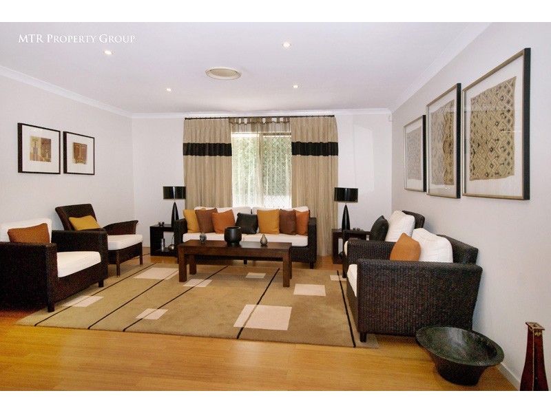 4 Unley Place, Forest Lake QLD 4078