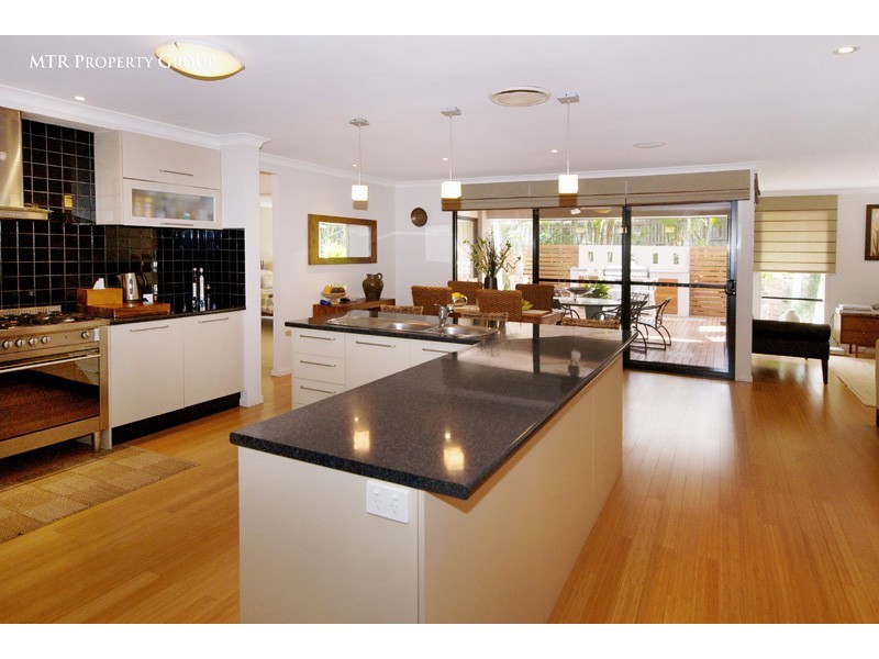 4 Unley Place, Forest Lake QLD 4078