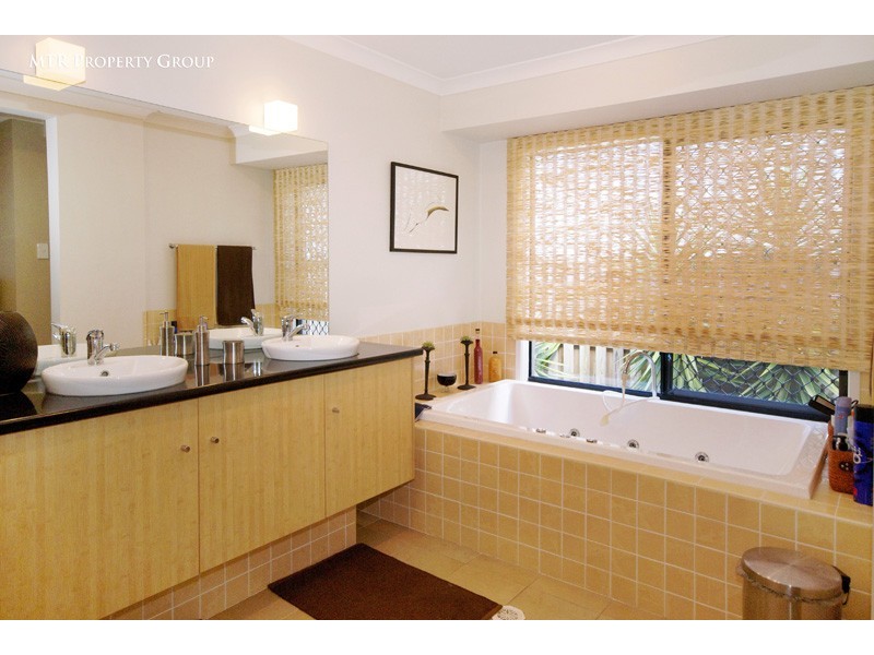 4 Unley Place, Forest Lake QLD 4078
