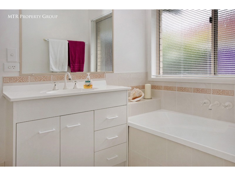 20 Cooroy Street, Forest Lake QLD 4078