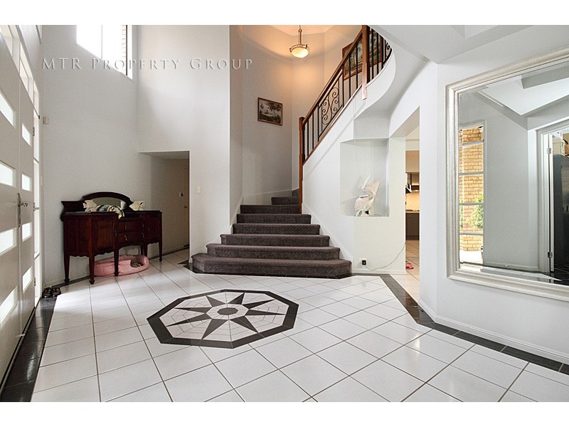 7 Stonyfell Place, Forest Lake QLD 4078